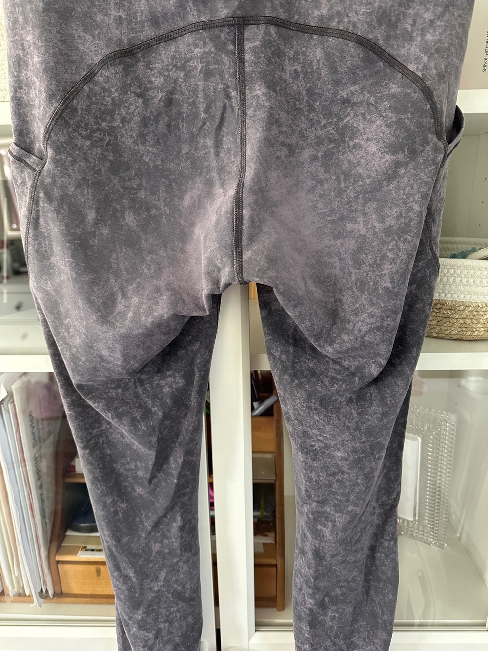 Lululemon size 10 yoga pants - Picture 5 of 12